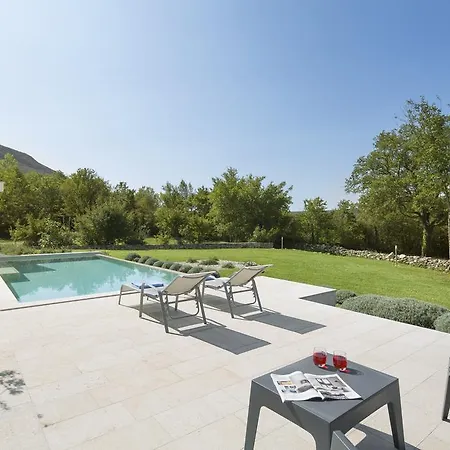 Villa The One - Beautiful With Vast Garden Kozljak